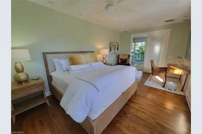 877 7th St S, Naples, FL 34102 - Photo 13