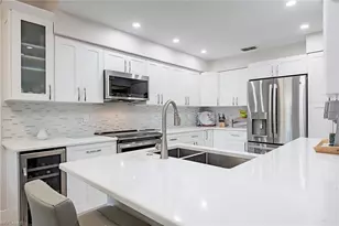 24821 Lakemont Cove Ln, Bonita Springs, FL 34134 - Photo 5