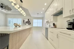 12667 Biscayne Ct, Naples, FL 34105 - Photo 17