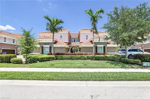 10231 Glastonbury Cir, Fort Myers, FL 33913 - Photo 3