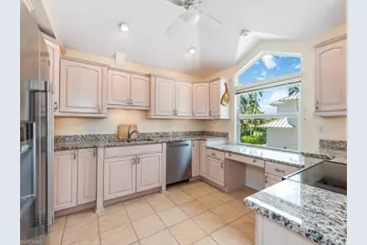 640 2nd St S #2, Naples, FL 34102 - Photo 11