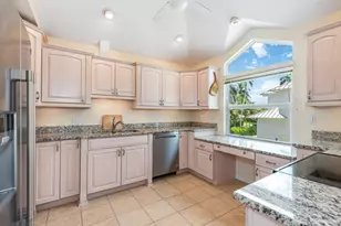 640 2nd St S, Naples, FL 34102 - Photo 11