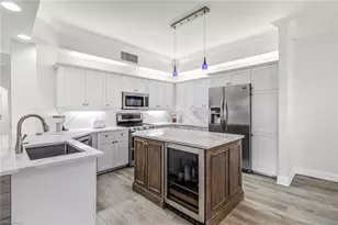 450 Bayfront Pl, Naples, FL 34102 - Photo 5