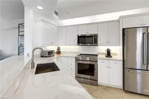 450 Bayfront Pl, Naples, FL 34102 - Photo 7