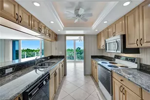6101 Pelican Bay Blvd, Naples, FL 34108 - Photo 11