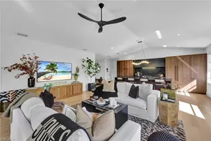 746 Park Ave, Naples, FL 34110 - Photo 1