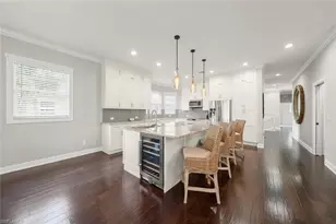 646 Vintage Reserve Cir, Naples, FL 34119 - Photo 3