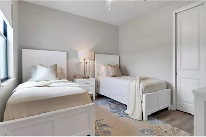 12973 Pembroke Dr, Naples, FL 34105 - Photo 13