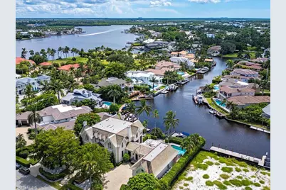 730 21st Ave S, Naples, FL 34102 - Photo 9