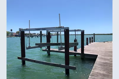 410 Cristobal St, Naples, FL 34113 - Photo 7