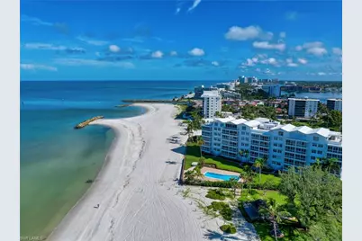 2121 Gulf Shore Blvd N #305, Naples, FL 34102 - Photo 5