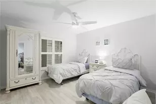 9101 Vanderbilt Dr, Naples, FL 34108 - Photo 13