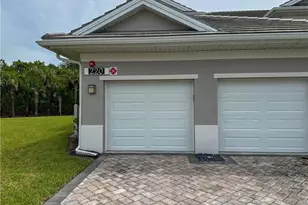 220 Indies Dr E, Naples, FL 34114 - Photo 5