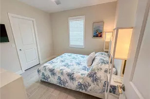 220 Indies Dr E, Naples, FL 34114 - Photo 39