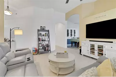 8106 Tauren Ct, Naples, FL 34119 - Photo 7
