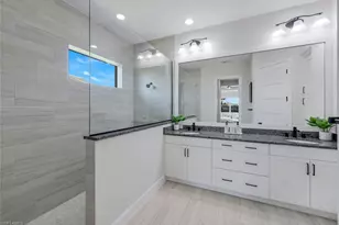 8850 Calypso Ct, Naples, FL 34112 - Photo 19