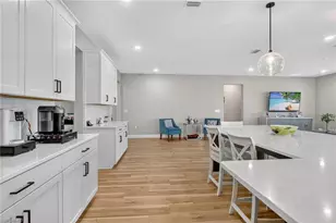 2082 Grove Dr, Naples, FL 34120 - Photo 15