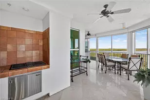 285 Grande Way, Naples, FL 34110 - Photo 5