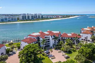 421 La Peninsula Blvd, Naples, FL 34113 - Photo 17