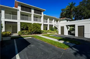 1015 Tarpon Cove Dr, Naples, FL 34110 - Photo 1