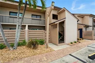 896 Buttonwood Dr, Fort Myers Beach, FL 33931 - Photo 7