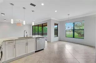 3430 Tigris Ln, Naples, FL 34119 - Photo 11