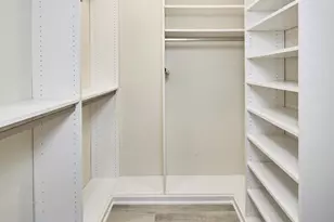 575 Park Shore Dr, Naples, FL 34103 - Photo 13