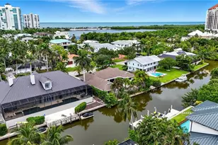 5122 Starfish Ave, Naples, FL 34103 - Photo 3