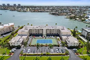 838 W Elkcam Cir, Marco Island, FL 34145 - Photo 31