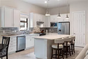 9406 Greyhawk Trl, Naples, FL 34120 - Photo 5