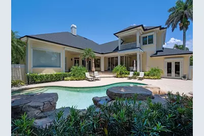 194 4th Ave N, Naples, FL 34102 - Photo 7