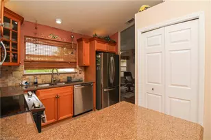 306 Emerald Bay Cir, Naples, FL 34110 - Photo 33