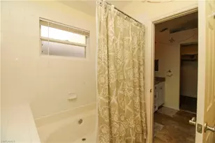 306 Emerald Bay Cir, Naples, FL 34110 - Photo 27