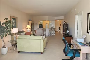818 Tanbark Dr, Naples, FL 34108 - Photo 3