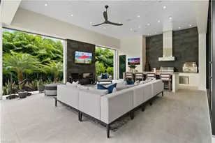 882 Cassena Rd, Naples, FL 34108 - Photo 19