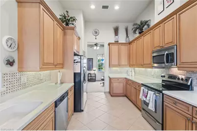 16521 Goldenrod Ln #202, Alva, FL 33920 - Photo 11