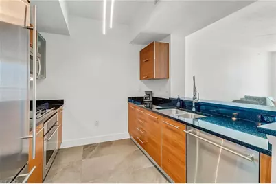 3000 Oasis Grand Blvd #606, Fort Myers, FL 33916 - Photo 5