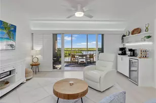 13105 Vanderbilt Dr, Naples, FL 34110 - Photo 13