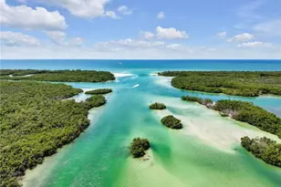 13105 Vanderbilt Dr, Naples, FL 34110 - Photo 29