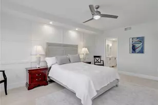13105 Vanderbilt Dr, Naples, FL 34110 - Photo 19