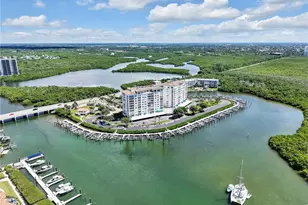 13105 Vanderbilt Dr, Naples, FL 34110 - Photo 39