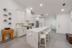 4006 Crayton Rd, Naples, FL 34103 - Photo 7