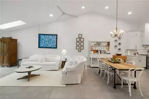 4006 Crayton Rd, Naples, FL 34103 - Photo 11