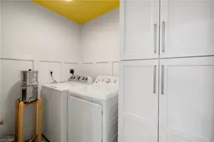 4006 Crayton Rd, Naples, FL 34103 - Photo 29