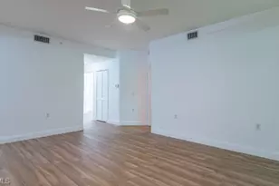 2200 Arielle Dr, Naples, FL 34109 - Photo 23