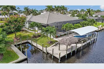 1135 Lorraine Ct, Cape Coral, FL 33904 - Photo 3