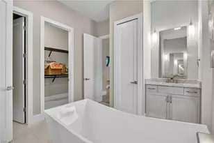 1135 Lorraine Ct, Cape Coral, FL 33904 - Photo 37