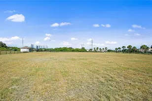 1605 Lake Jessup Cir, Cape Coral, FL 33909 - Photo 35