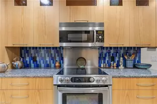 5677 Cove Cir, Naples, FL 34119 - Photo 11