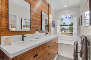 5677 Cove Cir, Naples, FL 34119 - Photo 19